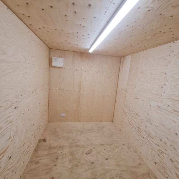 Garden Room with storage space 5
